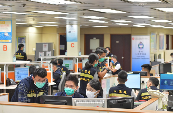 香港：高风险地区抵港人士登机前须出示新冠病毒检测阴性证明