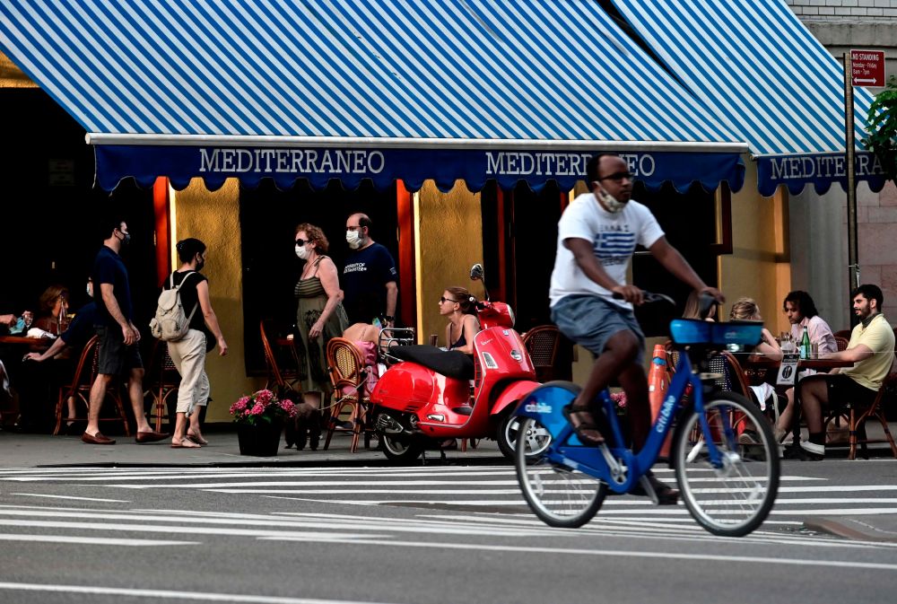 美疾控中心:美实际新冠感染人数可能为官方数据的6至24倍