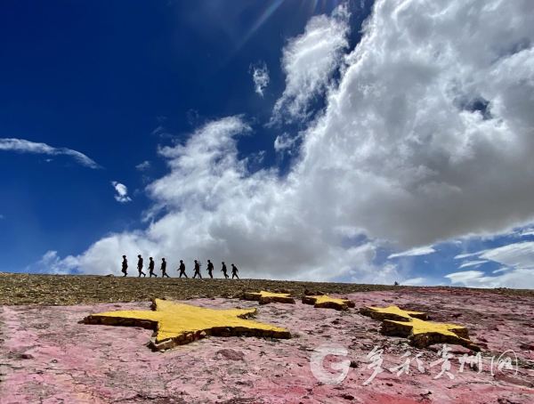 【地评线】多彩时评：致敬!世界屋脊上的贵州兵