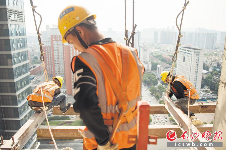 城市天际线人口上不去_这些著名的城市天际线都是地标,让你领略不一样的美