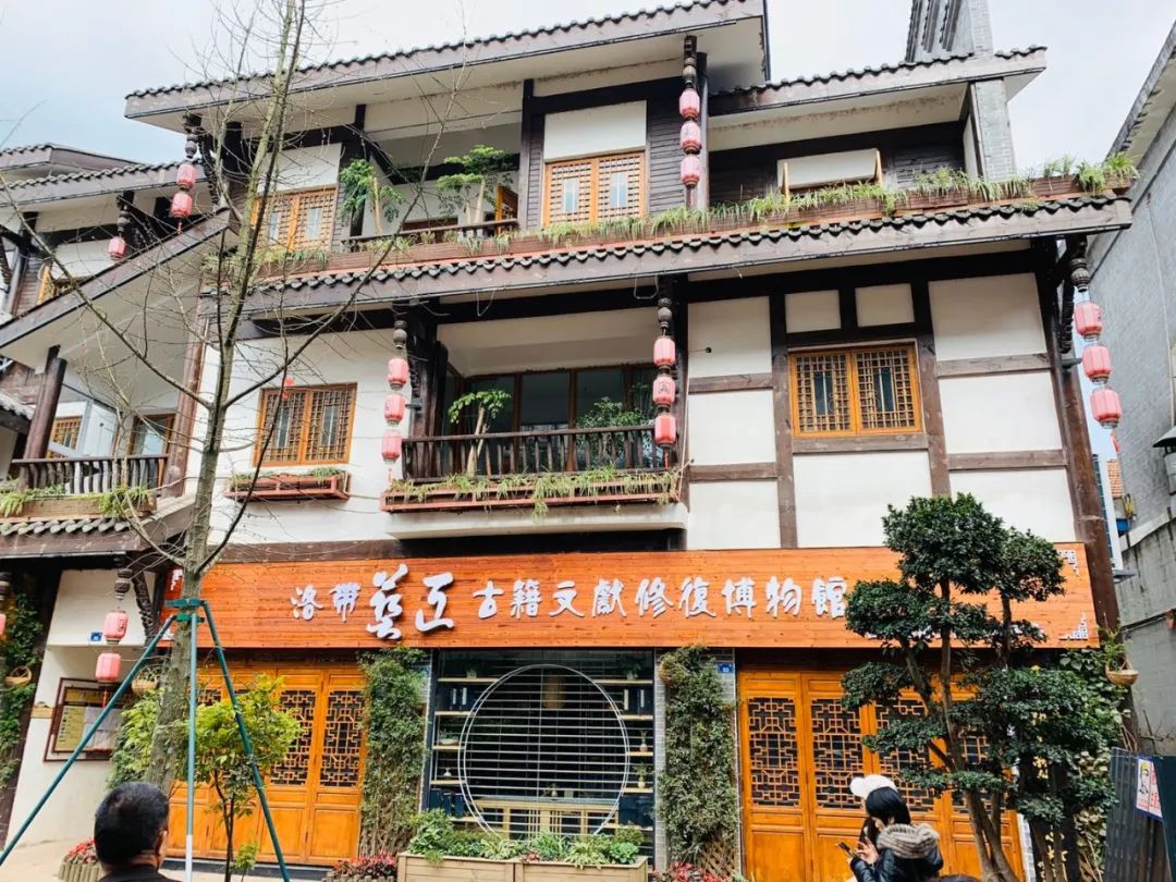 聋哑人、的哥……他们为何都选择为古籍“续命”？