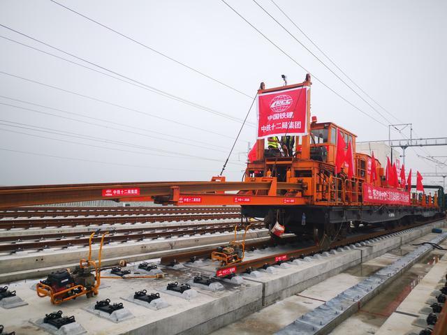 京雄城际“轨通”为雄安发展再提速