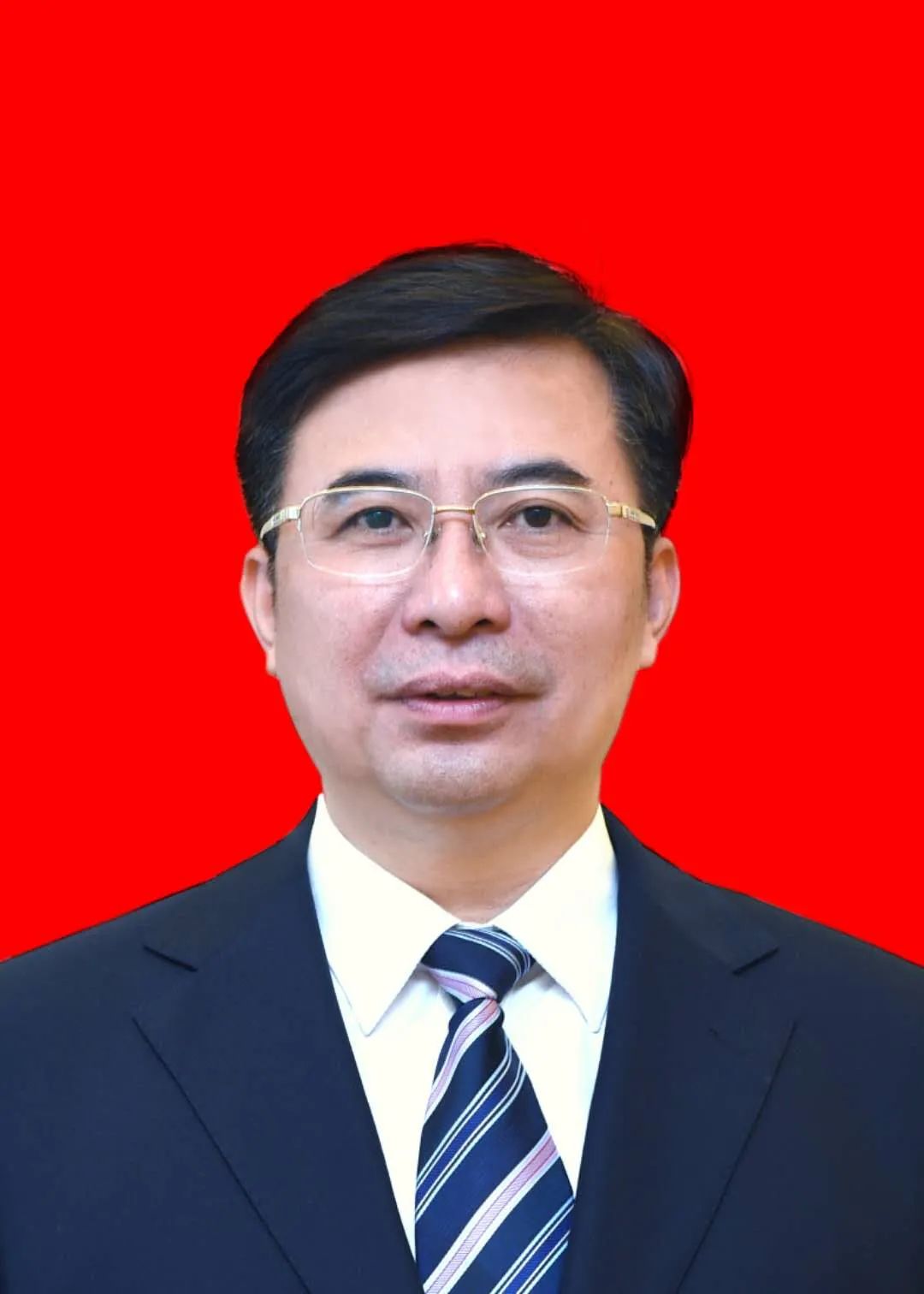 邹文辉当选为常德市人民政府市长