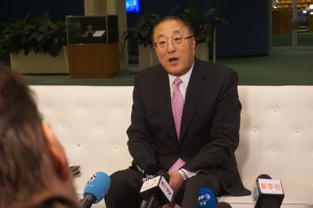 北美观察丨在这件事上 美国“搬起石头砸了自己的脚”
