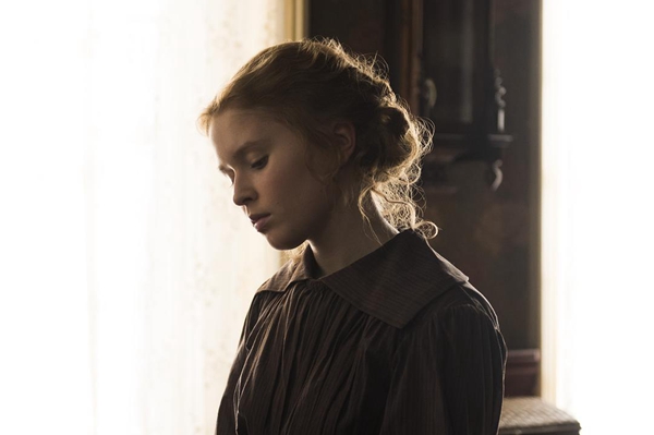 电影《小妇人》:女性的困惑与抉择,舍弃与争取