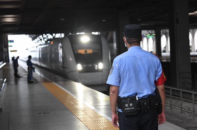 铁路暑运“成绩单”出炉 今年铁路部门表现你给打几分？