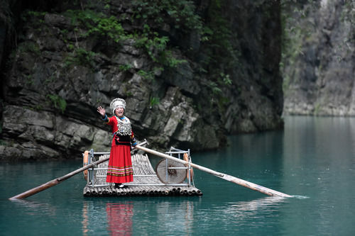 念好“山”字经 加快奔小康——重庆武陵山区城镇群生态脱贫记