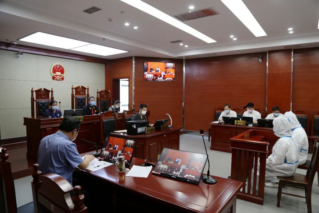 隐瞒行踪回四川还肆意外出 这两名新冠患者判了