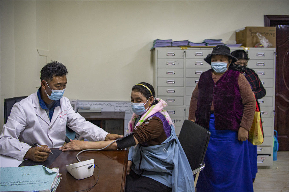 扎西德勒，我们的新家园——西藏易地扶贫搬迁搬出幸福美好新生活