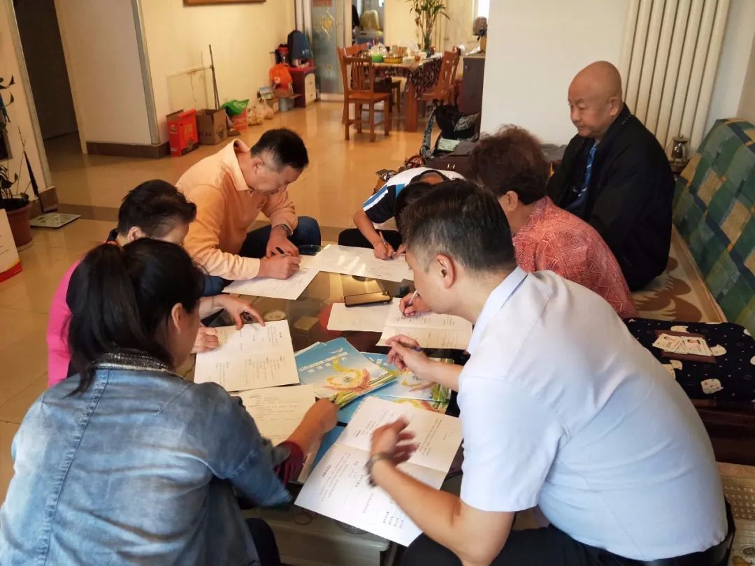 大爱!一家三代7口人，全签了