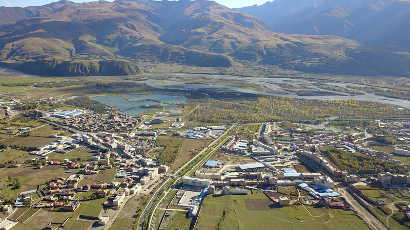 【民族团结党旗红】异地扶贫搬迁“安置点”变“示范点”