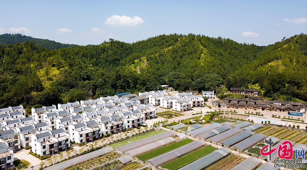 脱贫有方 致富有效 鸟瞰各地“脱贫成绩单”[组图]