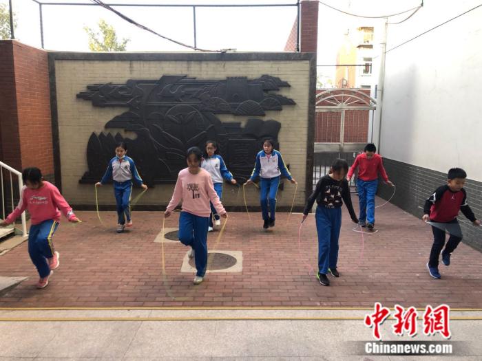 火热的跳绳培训班：多一种焦虑，还是多一个选择？