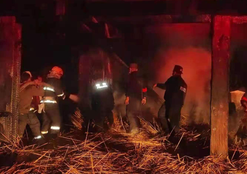 4A级景区云南翁丁村老寨发生火灾 暂无人员伤亡