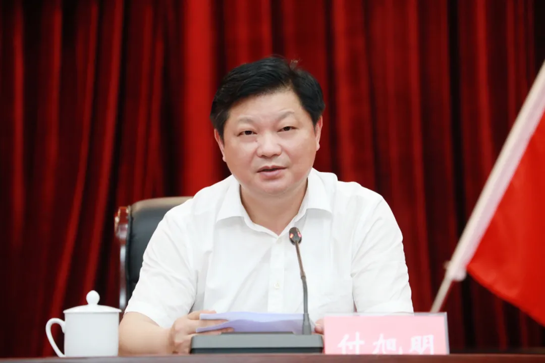 在集中授课阶段,宁资利从提高站位抓落实,紧盯目标抓落实,直面问题抓