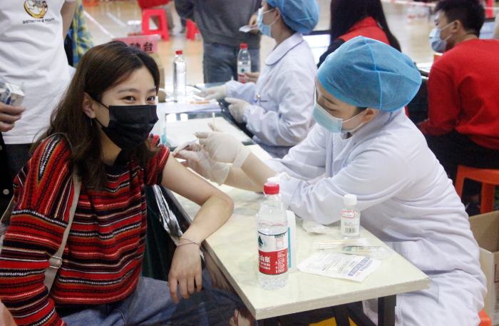 疫苗接种图学生图片