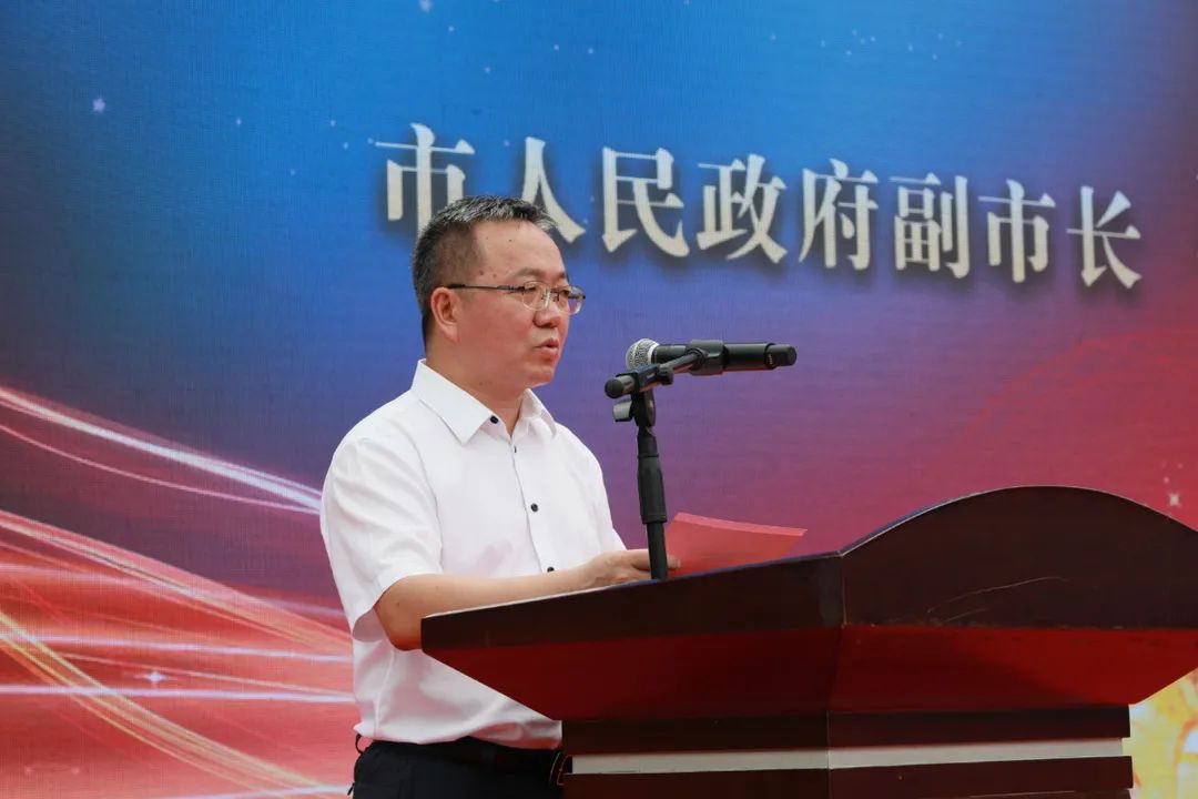 台钻排行_木板775电机简单材料在家制造台钻