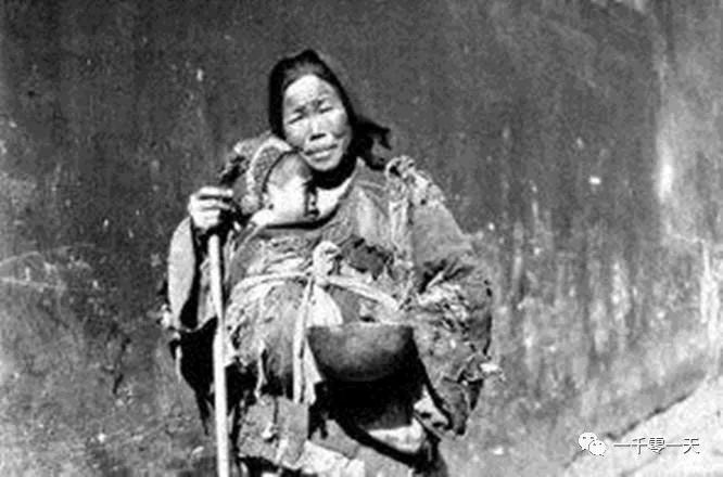 1949年，一女乞丐向县委书记交出12两黄金：“我丈夫留下的。” 新湖南www.hunanabc.com