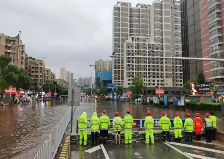 長沙株洲多地突遇暴雨天氣未來兩天全省多分散性暴雨