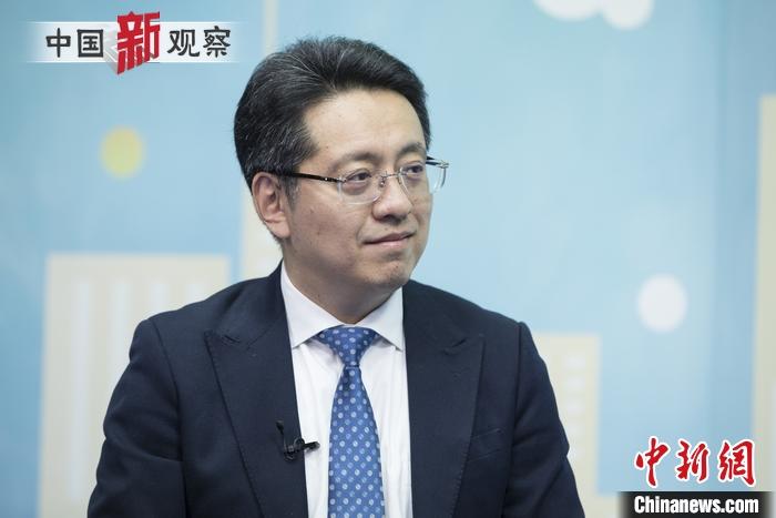 清华大学中国发展规划研究院执行副院长董煜接受<a target='_blank' href='http://www./' >中新网</a>“中国新观察”栏目专访。 翟璐 摄