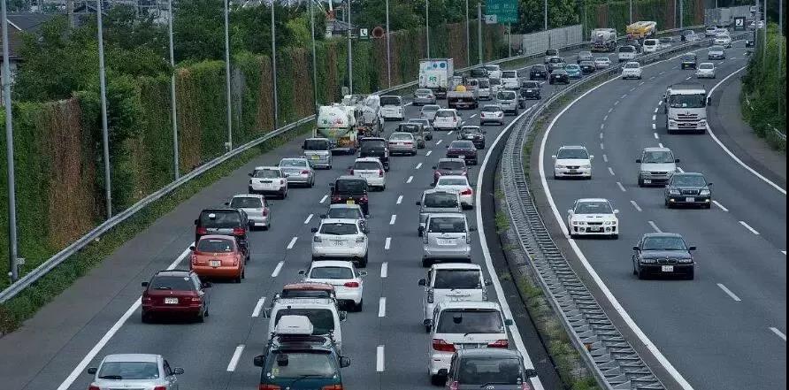 清明节全省高速预计出现9个易缓行路段 流量为185万辆