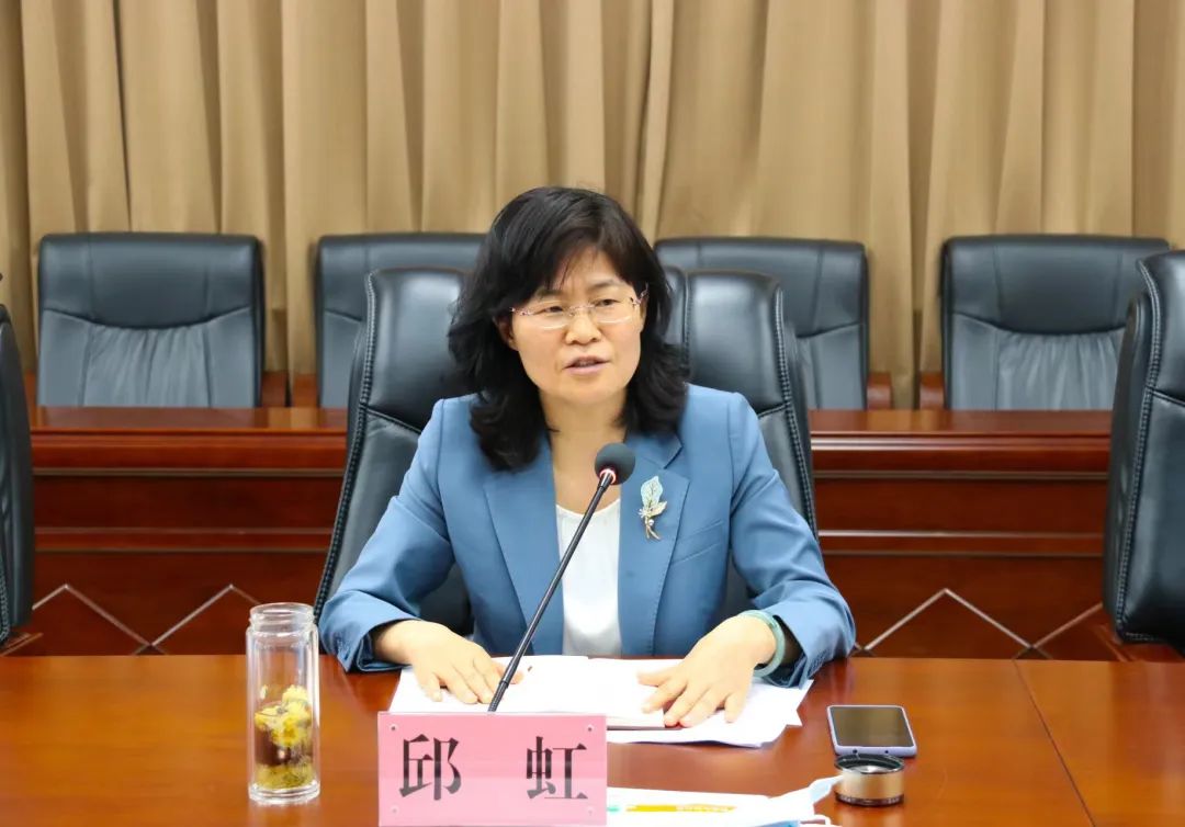 岳阳市委常委市委统战部部长邱虹一行赴华容县君山区走访调研民营企业