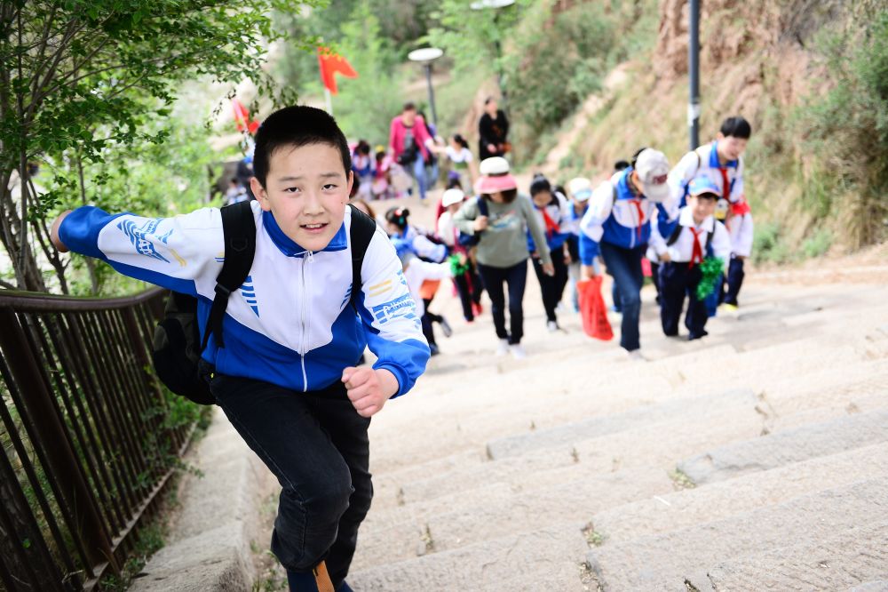 攀岩、轮滑、滑板、飞镖……这些运动项目进入义务教育课程标准