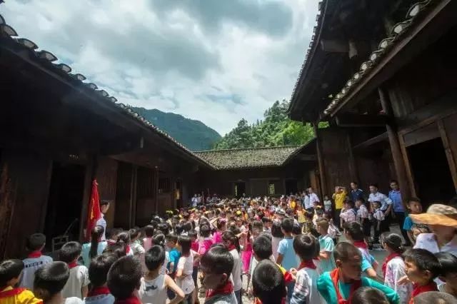 “五一”攻略丨游革命圣地，品红色文化