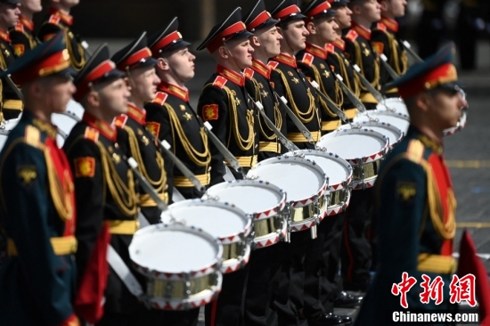 俄罗斯红场盛大阅兵纪念卫国战争胜利77周年