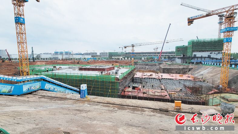 国际核算·长沙智谷首座单体修建主体竣工