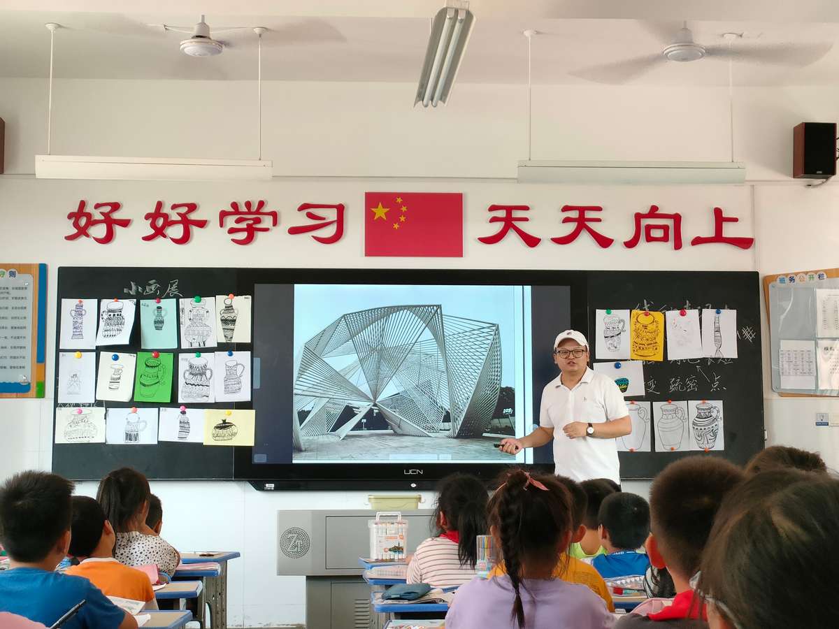 长沙县大元中心小学开展新教师亮相课活动