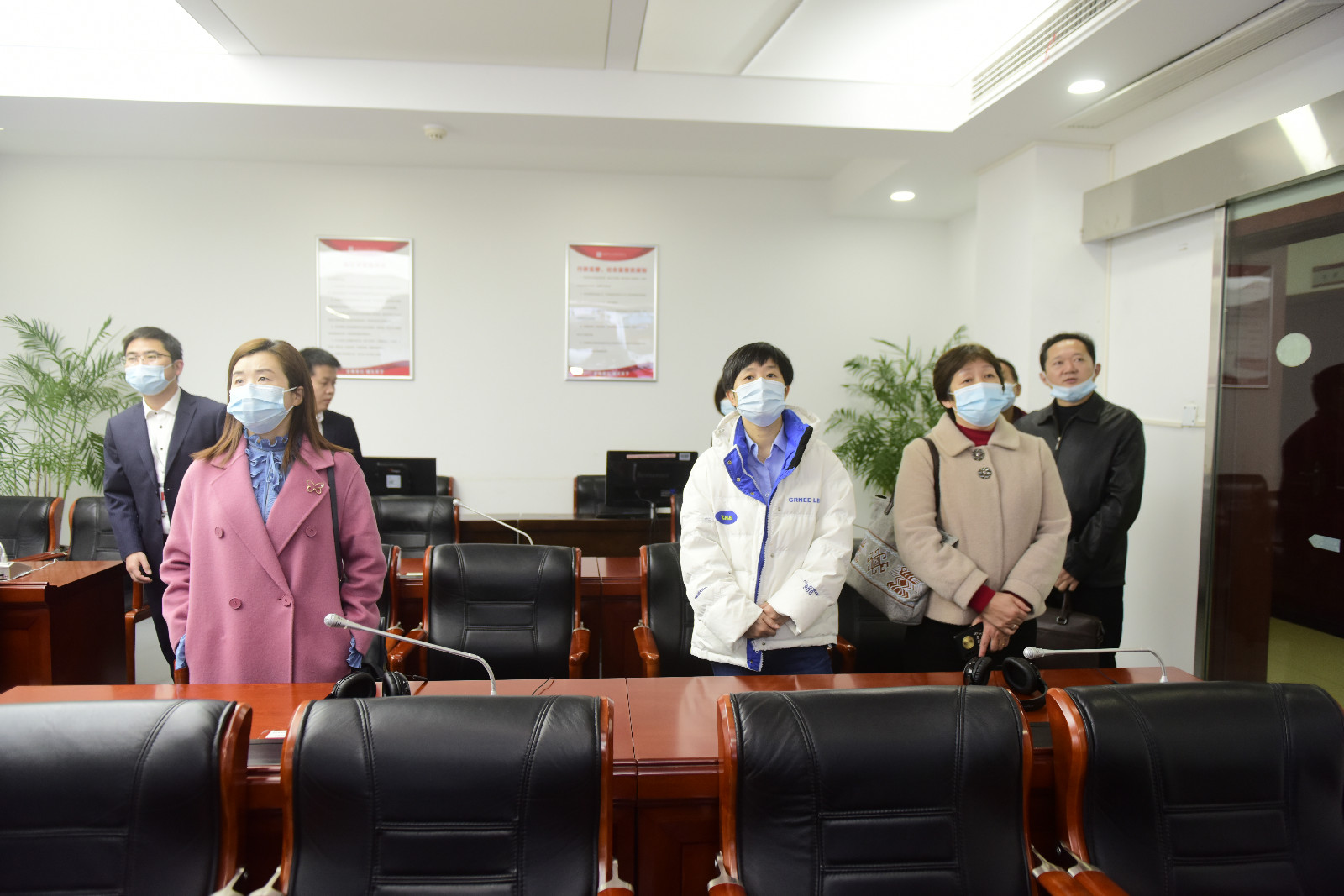 张家界市公共资源交易中心举行交易开放日活动