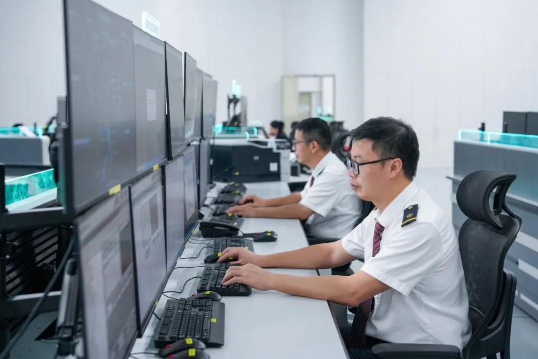 最短发车间隔40秒,冲上热搜!网友:不愧是“宇宙第一大站”