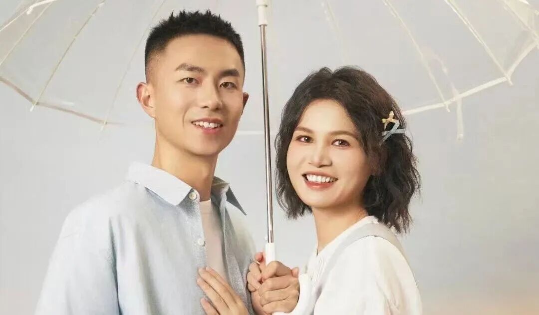 少校飞行员嫁给陆航上尉!战友:怎么追到的?