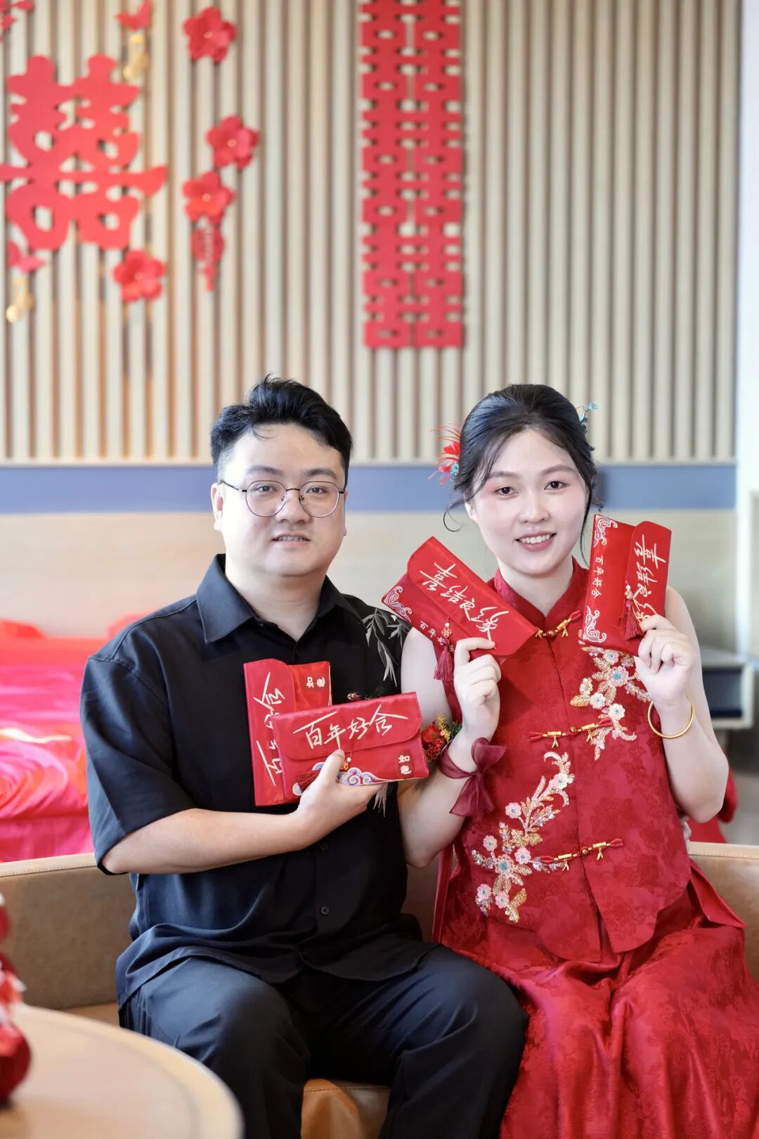 “四无婚礼”火了!一句“吃好喝好”,直接开席
